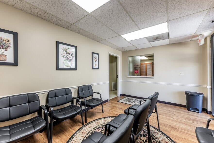 More Photos Of 130 Medical Center Pky, Huntsville Medical For Sale