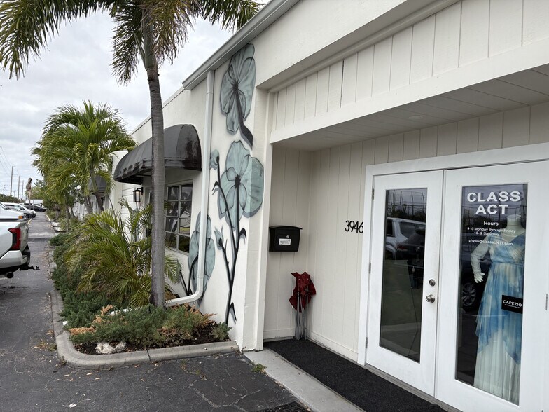 Primary Photo Of 3930-3948 NE 5th Ave, Oakland Park Warehouse For Lease
