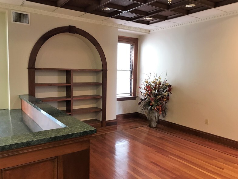 More Photos Of 32 20th St, Wheeling Office For Lease