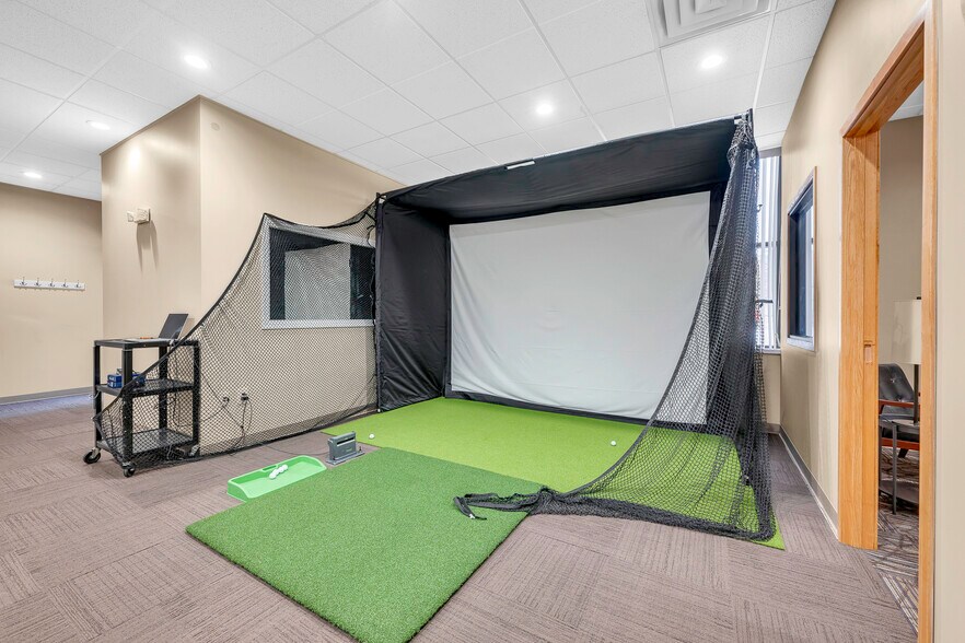 More Photos Of 42400 W Nine Mile Rd, Novi Research And Development For Sale