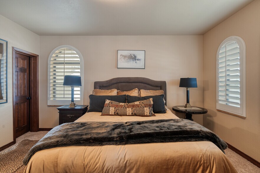 More Photos Of 505 Gilchrist Ln, Del Rio Specialty For Sale