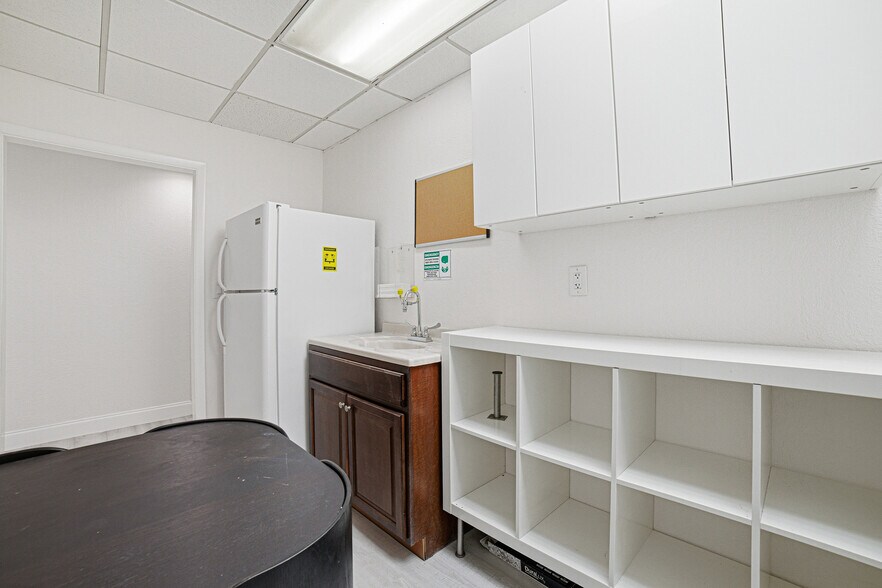 More Photos Of 2929 N University Dr, Coral Springs Medical For Sale