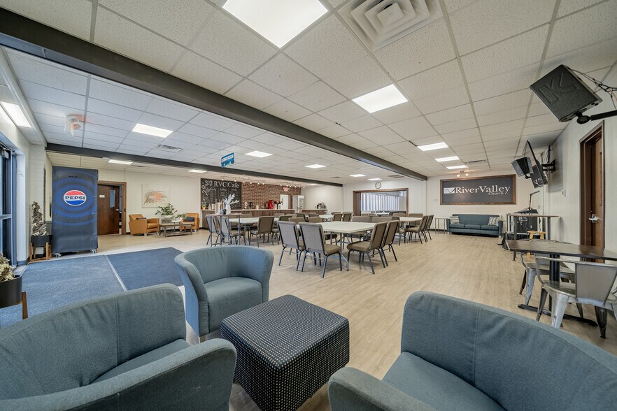 More Photos Of 1331 High Ave, Oshkosh Religious Facility For Sale