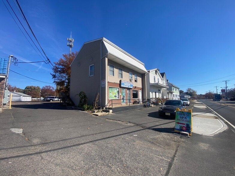 More Photos Of 20 Juliustown Rd, Browns Mills Storefront Retail Residential For Sale