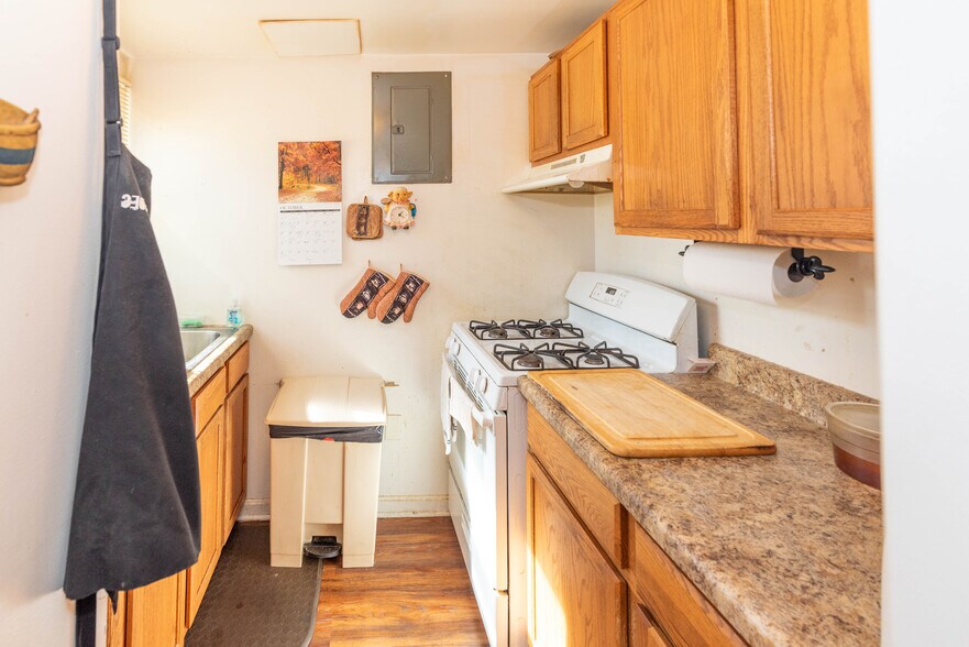 More Photos Of 1214 Walker Ave, Baltimore Apartments For Sale