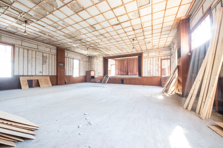 More Photos Of 100 County Highway 29A, Springfield Center Theater Concert Hall For Sale