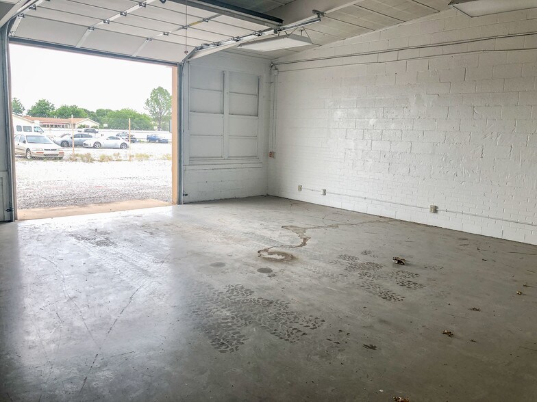 More Photos Of 3101 Armory Rd, Wichita Falls Flex For Sale