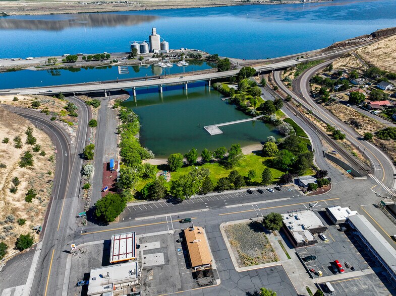 More Photos Of 200 Beech St, Arlington Restaurant For Sale