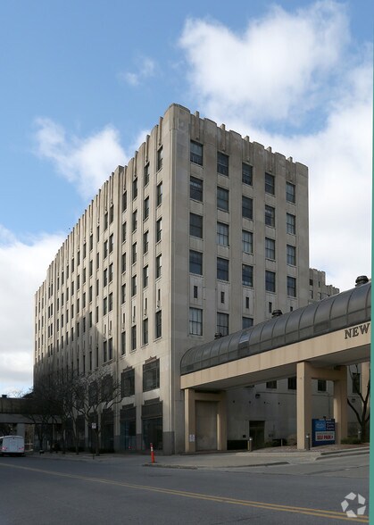 More Photos Of 7430 2nd Ave, Detroit Office Residential For Lease