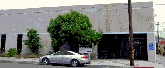 More Photos Of 2512-2516 Ontario St, Burbank Manufacturing For Lease