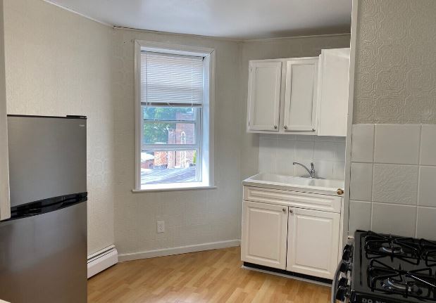 More Photos Of 4-6 John St, Waterbury Apartments For Sale