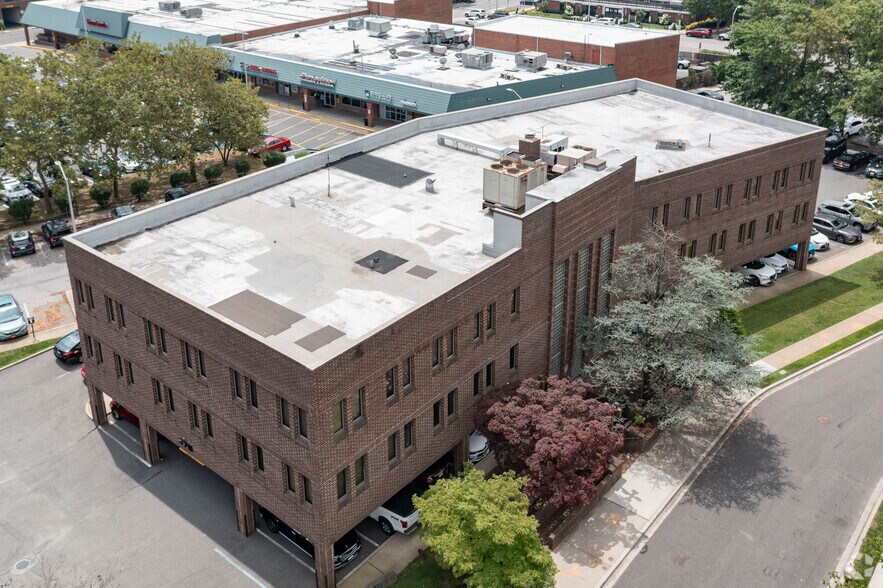 More Photos Of 176 N Village Ave, Rockville Centre Medical For Lease