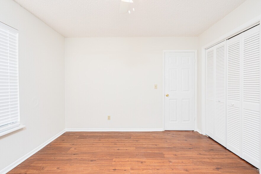 More Photos Of , South Daytona Multifamily For Sale