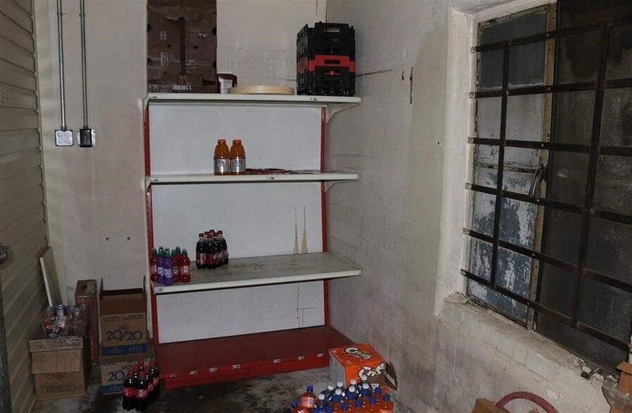 More Photos Of 926 Friendship Rd, Seneca Convenience Store For Lease