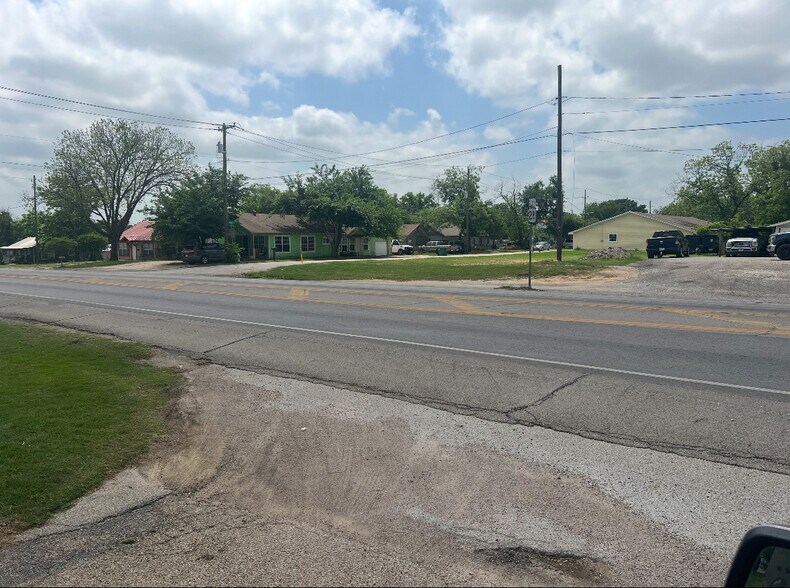 More Photos Of 1125 E Hook St, Stephenville Land For Sale