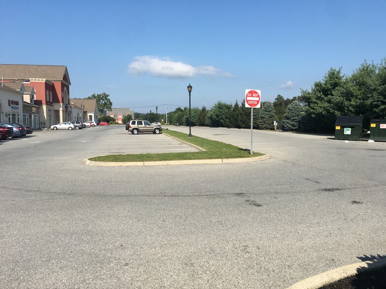 More Photos Of 900 Route 376, Wappingers Falls Freestanding For Sale