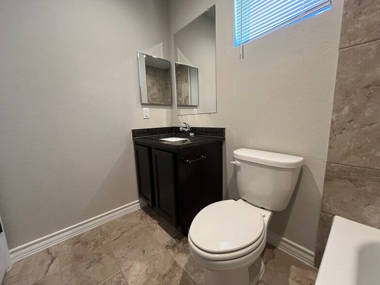 More Photos Of 6303 Luglio Ln, San Antonio Multifamily For Sale
