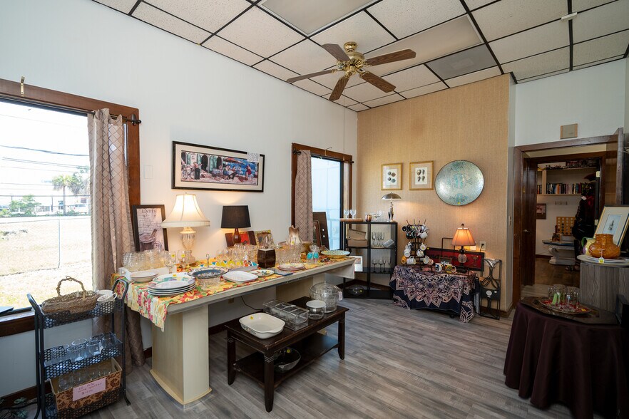 More Photos Of 1365 N Courtenay Pky, Merritt Island Office Residential For Lease