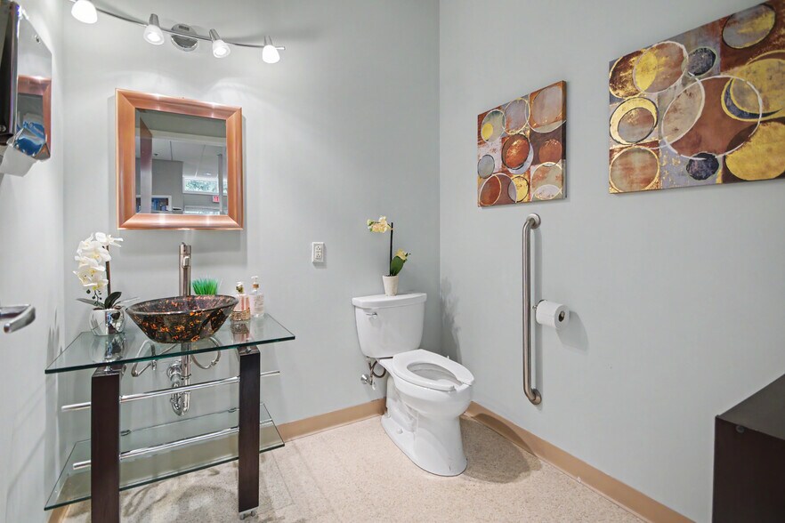 More Photos Of 1600 Horizon Dr, Chalfont Office For Sale