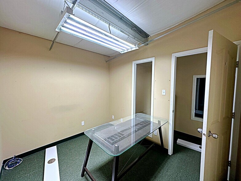 More Photos Of 195 Mackay Cres, Fort McMurray Warehouse For Sale