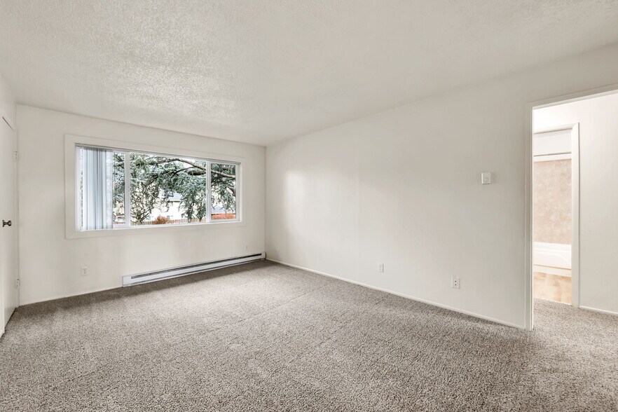 More Photos Of 16300-16400 E Burnside St, Gresham Apartments For Sale
