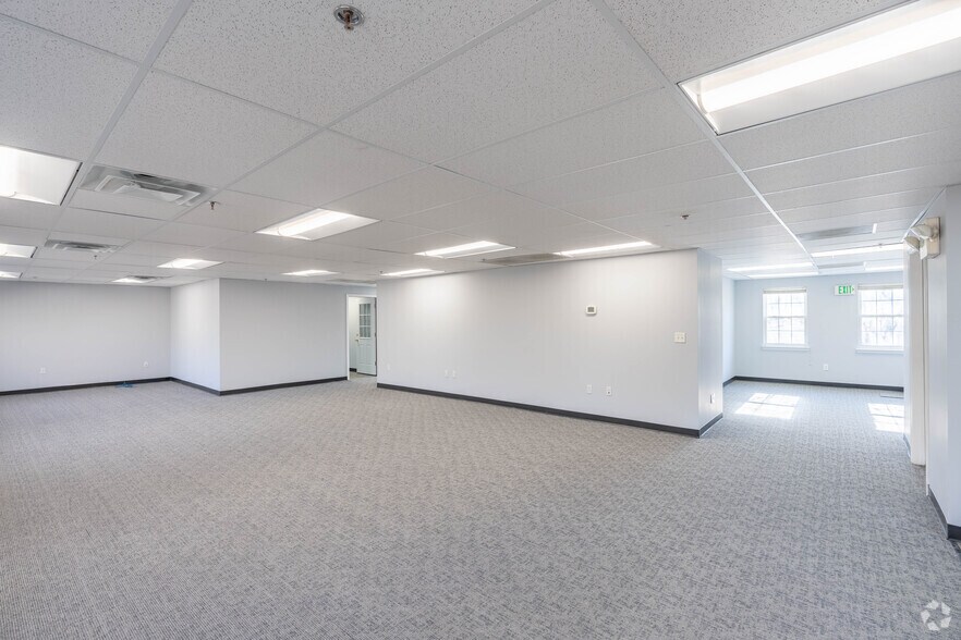 More Photos Of 7330-7370 Grace Dr, Columbia Office For Lease