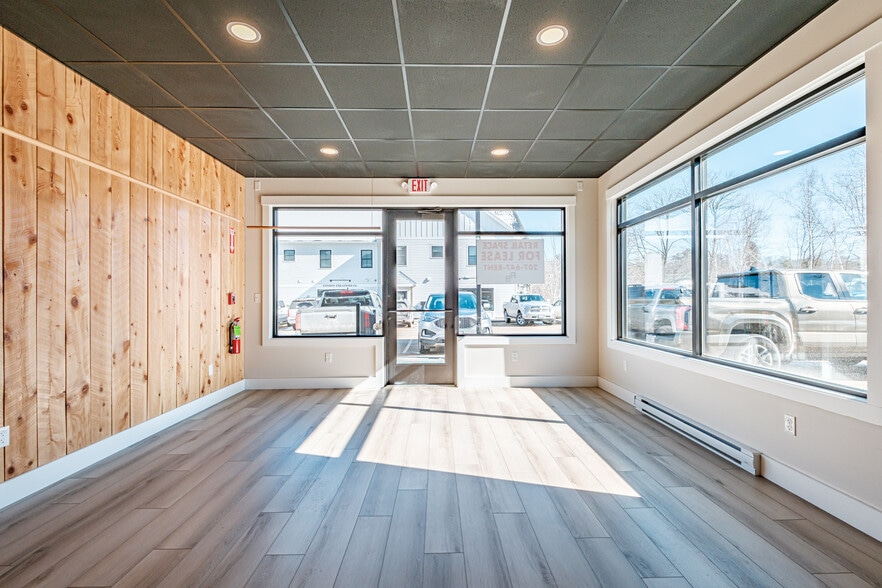 More Photos Of 261-263 Main St, Bridgton Storefront Retail Residential For Lease