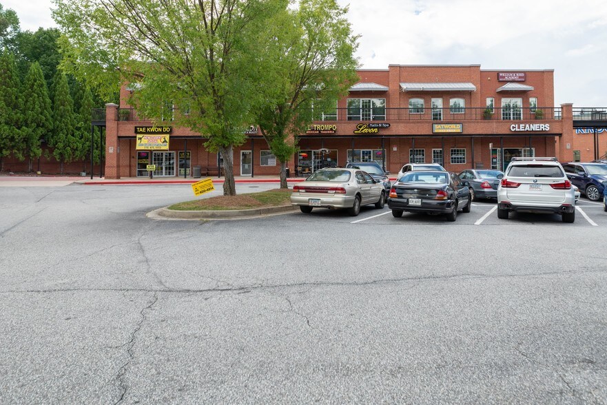 More Photos Of 11877 Douglas Rd, Alpharetta Unknown For Lease