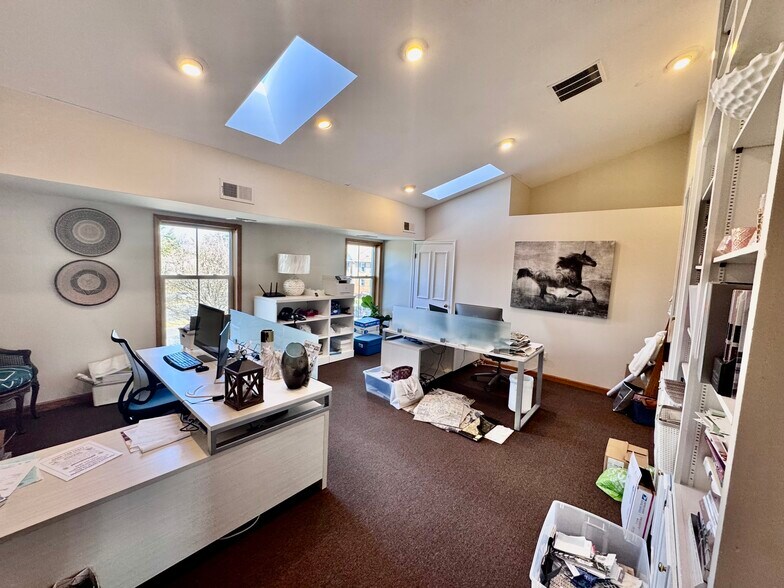 More Photos Of 10134 Colvin Run Rd, Great Falls Medical For Lease