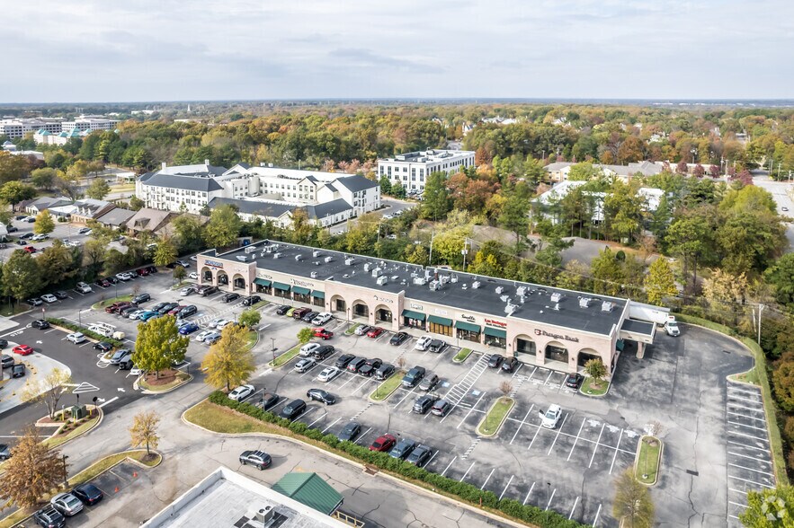 More Photos Of 6300 Poplar Ave, Memphis Storefront For Lease