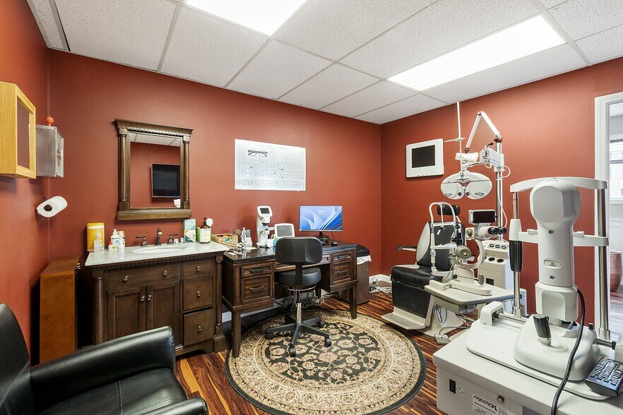 More Photos Of 94-104 N Main St, Mansfield General Retail For Sale