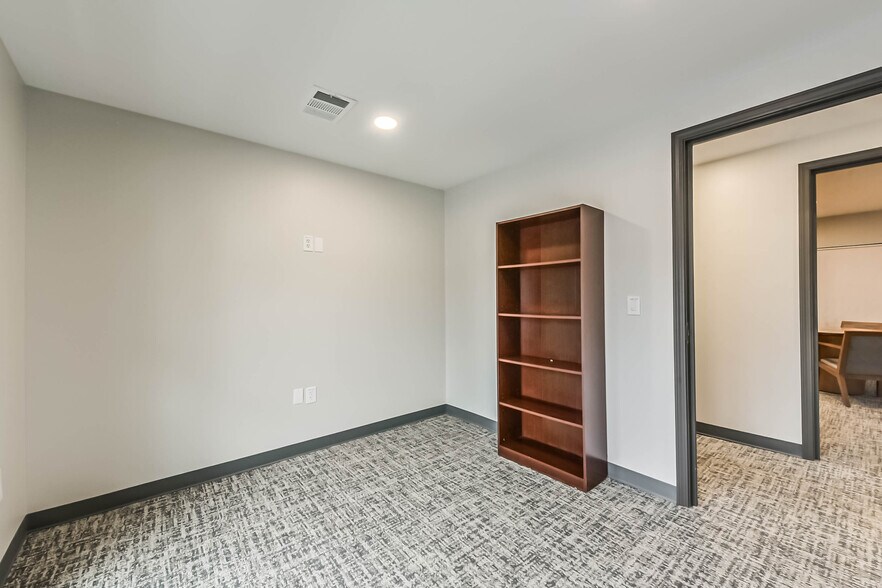 More Photos Of 4608 Nolda St, Houston Loft Creative Space For Lease