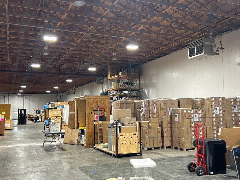 More Photos Of 302 Sam Ralston Rd, Lebanon Warehouse For Sale