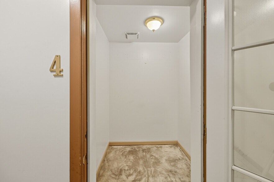 More Photos Of 328-332 W Main St, Merced Storefront For Lease