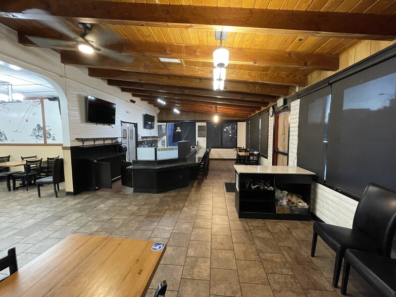 More Photos Of 5933-43 El Cajon Blvd, San Diego Storefront Retail Office For Sale