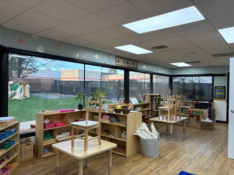 More Photos Of 205 Market Pl, Roswell Schools For Sale