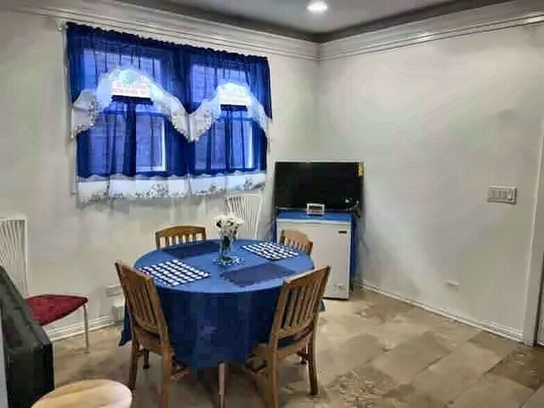 More Photos Of 2948 N Narragansett Ave, Chicago Apartments For Sale