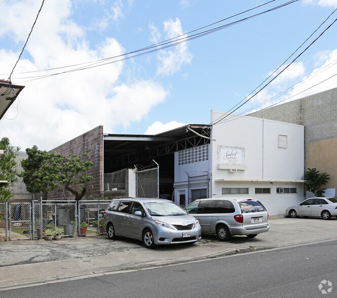 More Photos Of 1806 Homerule St, Honolulu Manufacturing For Lease