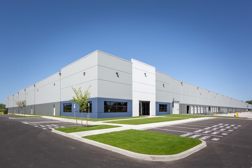 More Photos Of NE Riverside Pky, Gresham Unknown For Lease