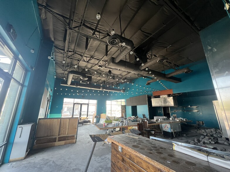 More Photos Of 777 E Thunderbird Rd, Phoenix Unknown For Lease