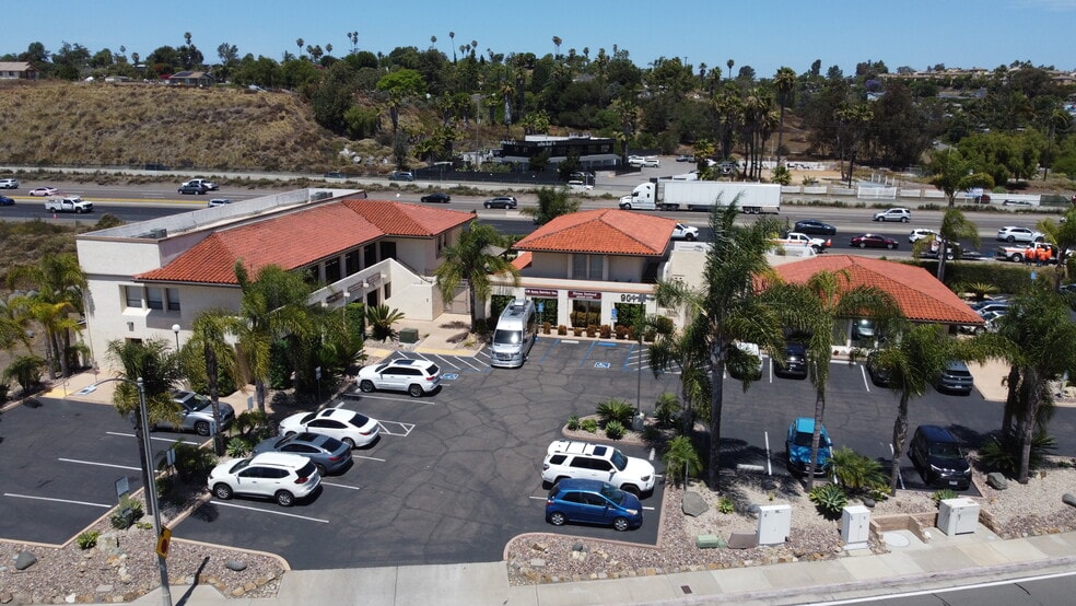 More Photos Of 911 Hacienda Dr, Vista Unknown For Lease