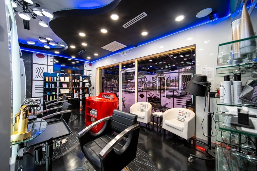 More Photos Of 1060 SW Bayshore Blvd, Port Saint Lucie Storefront Retail Office For Sale