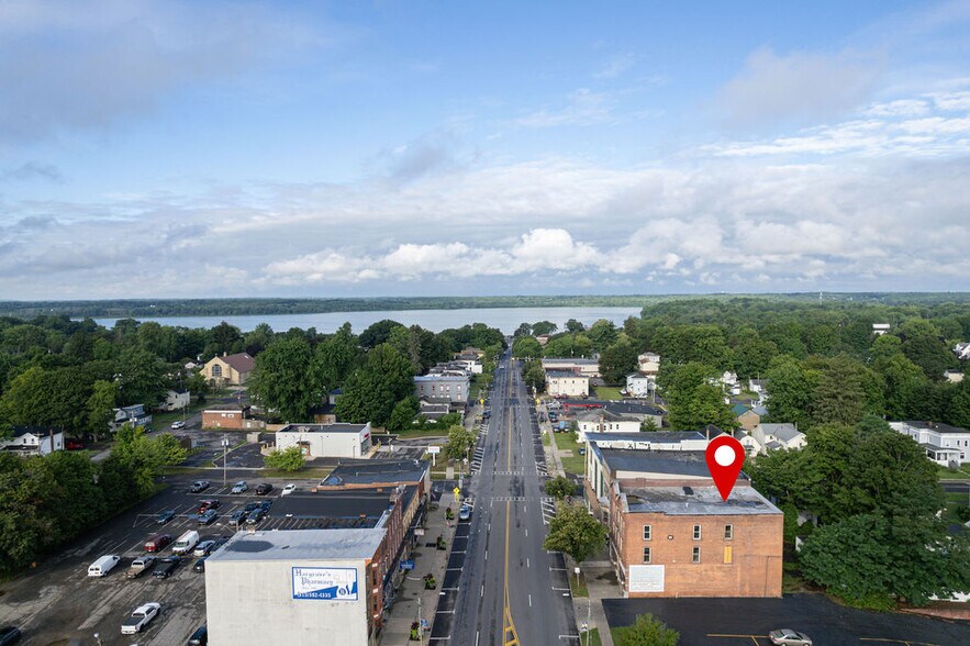 More Photos Of 114-116 W Broadway, Fulton Multifamily For Sale