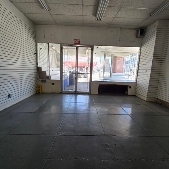 More Photos Of 4740 Whittier Blvd, East Los Angeles General Retail For Lease