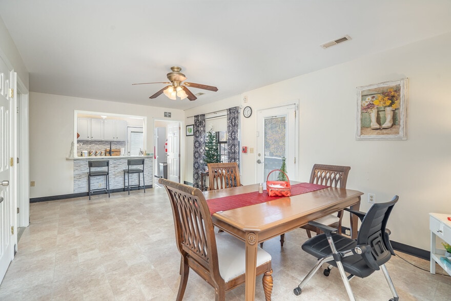 More Photos Of 2415A-2415B-2441 S Center St, Hickory Assisted Living For Sale