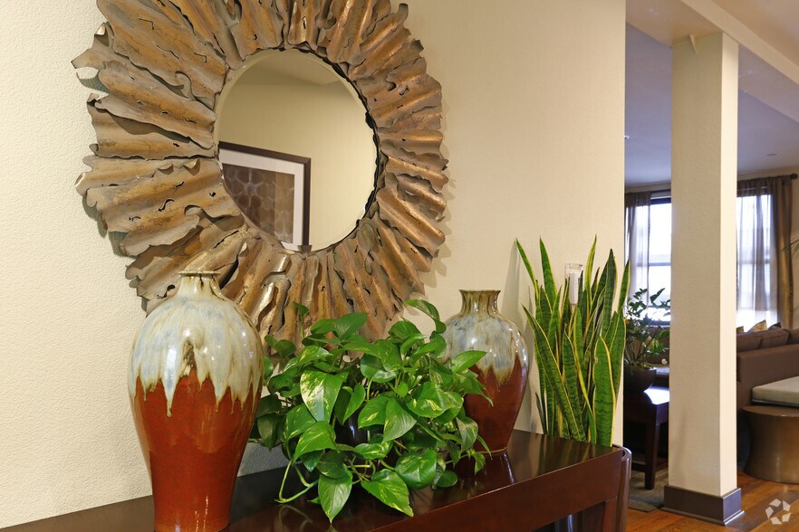 More Photos Of 700 S Myrtle Ave, Monrovia Apartments For Lease