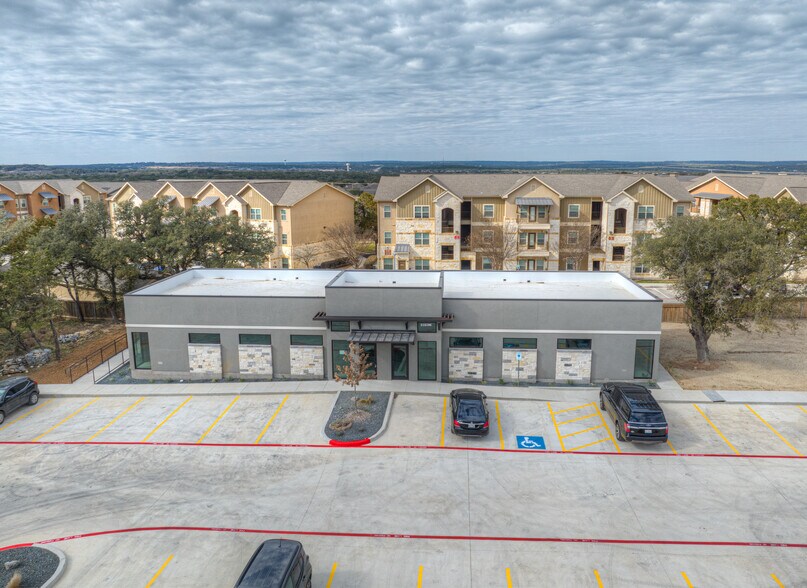 Primary Photo Of 3016 Independence Dr, New Braunfels Unknown For Lease