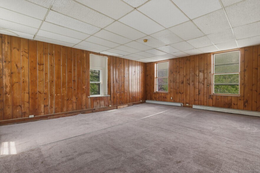 More Photos Of 143 Broadway, Fort Edward Storefront Retail Office For Sale
