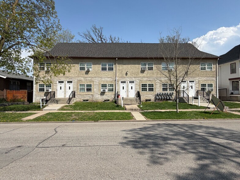 More Photos Of 1137 26th St, Des Moines Apartments For Sale