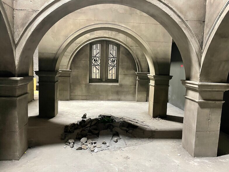 More Photos Of 4865 Arthur Kill Rd, Staten Island Warehouse For Lease